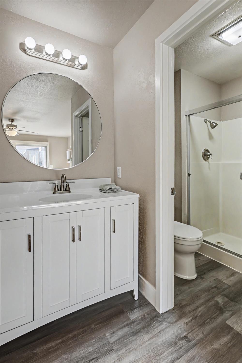 1804 Laurel Oak Dr, Modesto, CA 95354