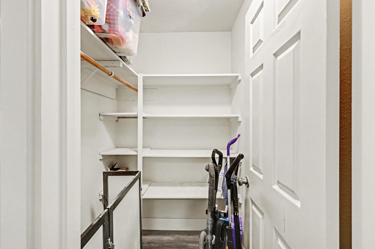 1804 Laurel Oak Dr, Modesto, CA 95354