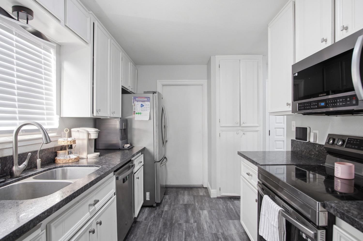 2140 Georgia Way, Turlock, CA 95382