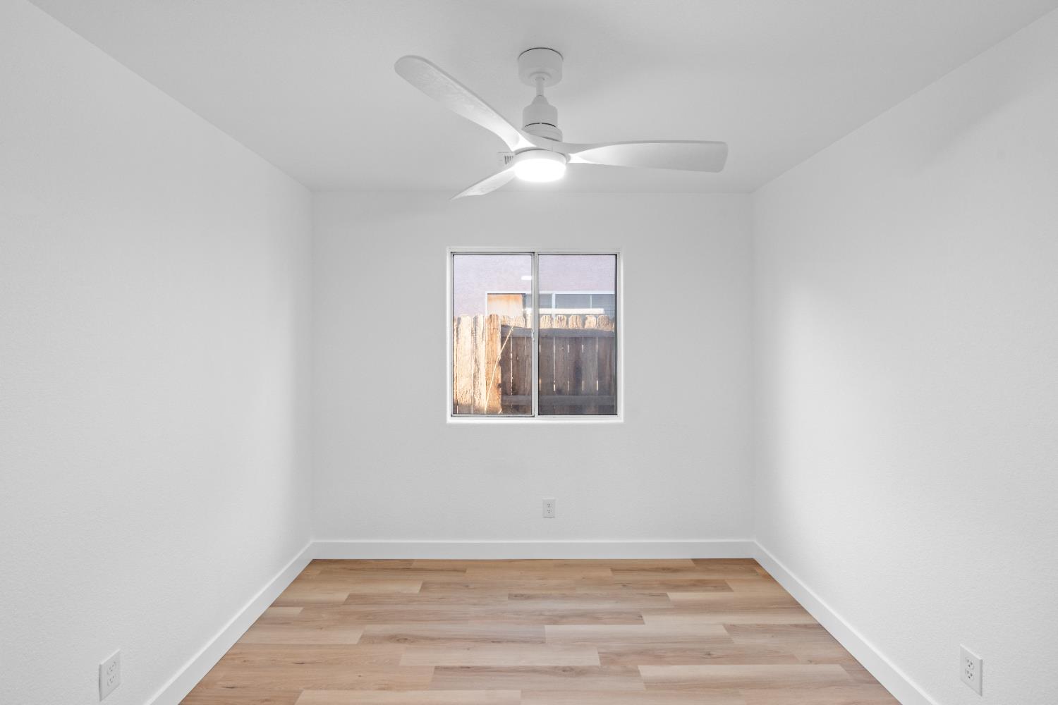 254 Louie Ave, Los Banos, CA 93635