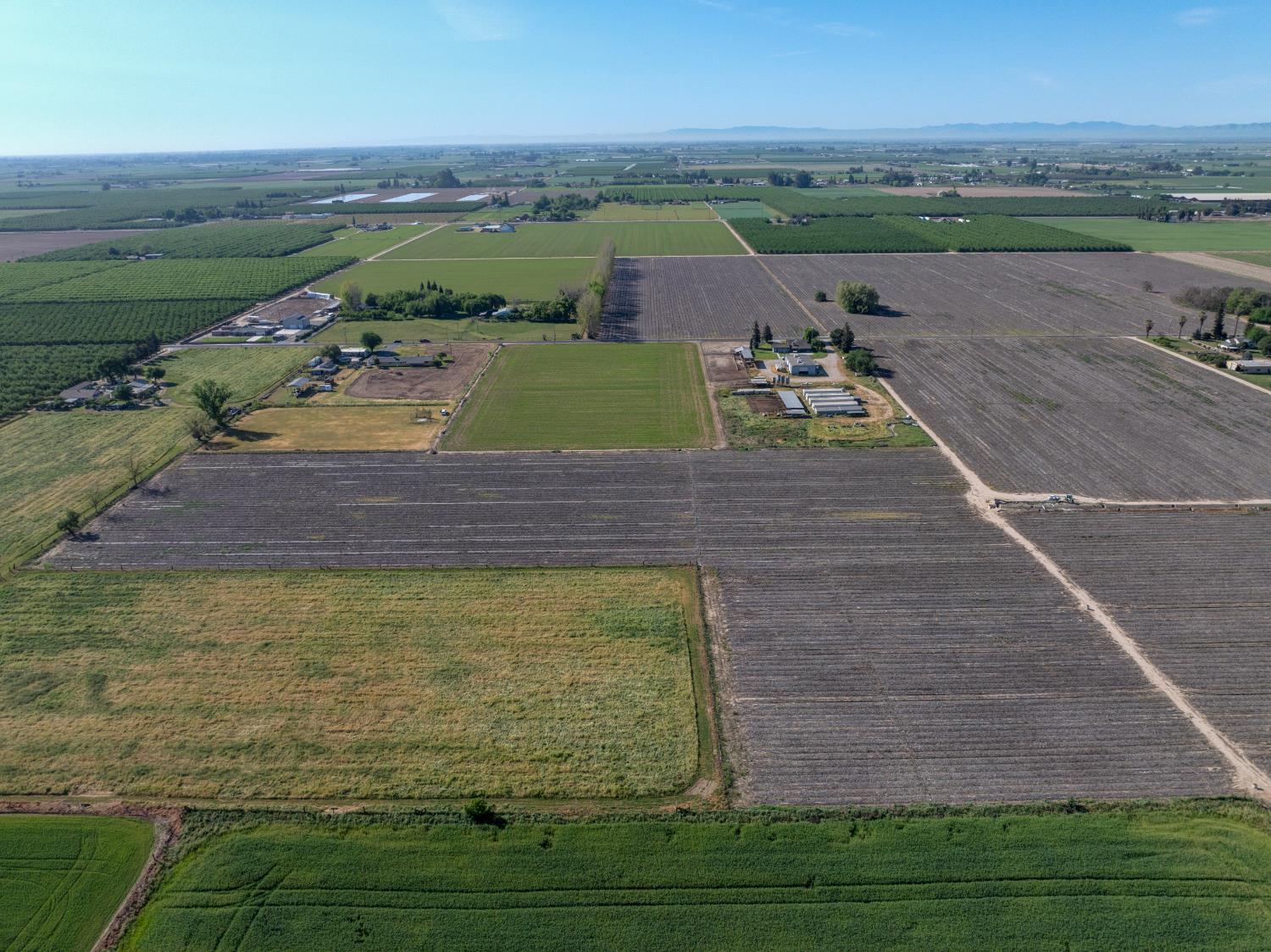 3725 W Simmons Rd, Turlock, CA 95380