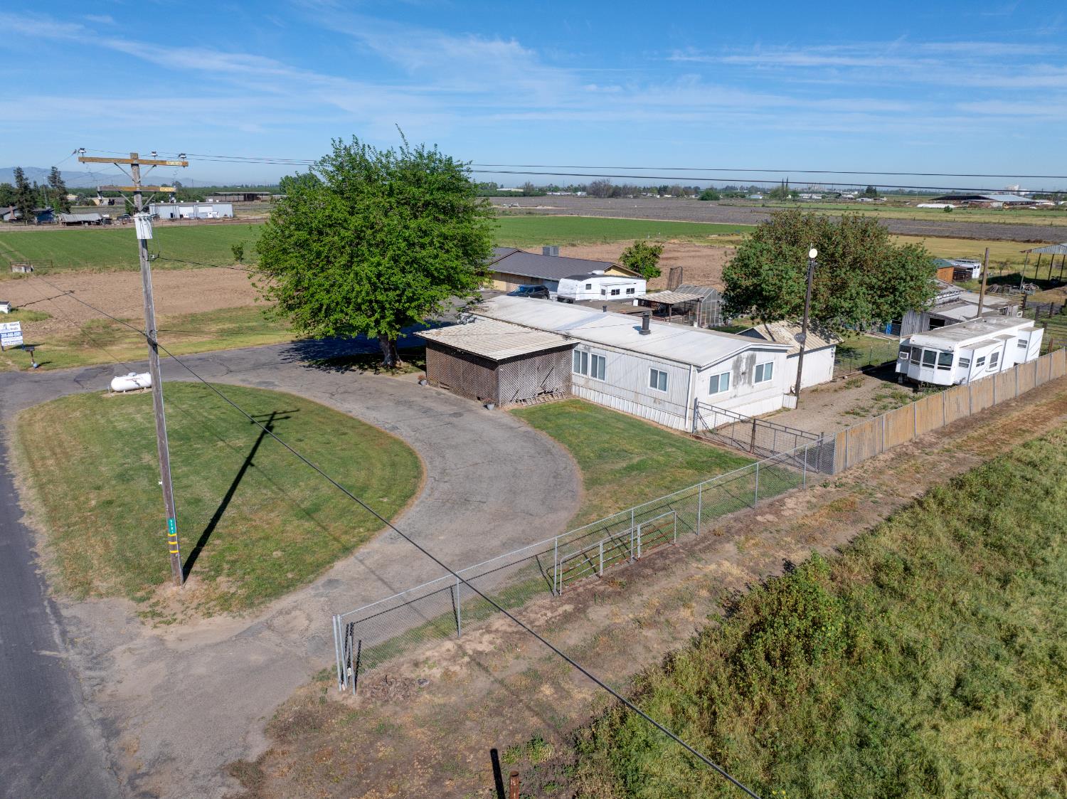 3725 W Simmons Rd, Turlock, CA 95380