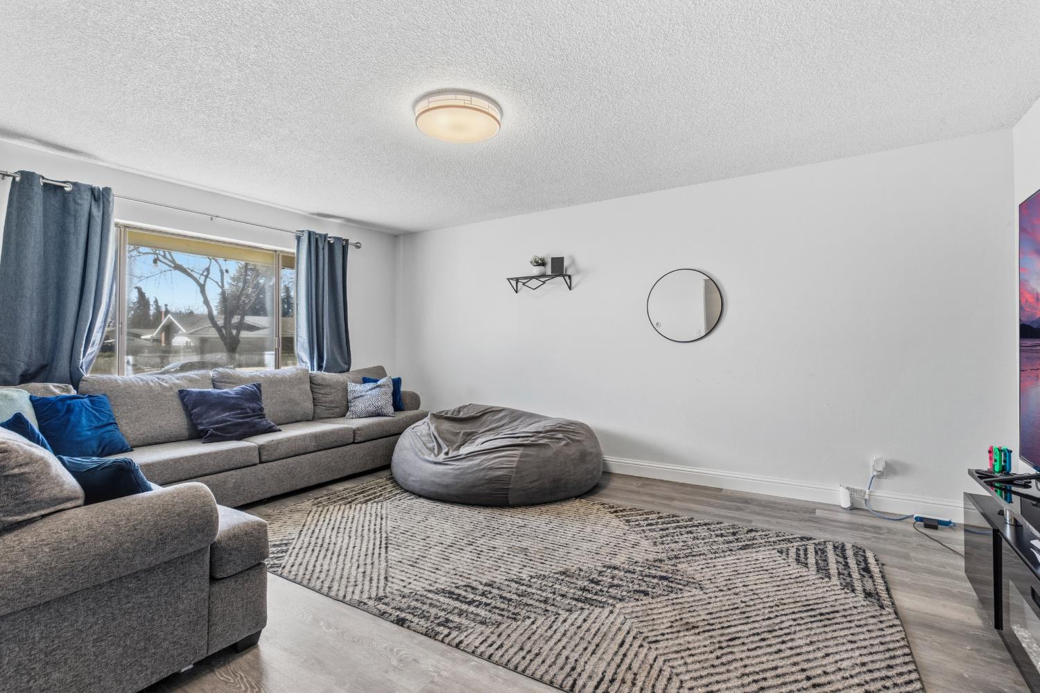 1975 E Alexander Ave, Merced, CA 95340