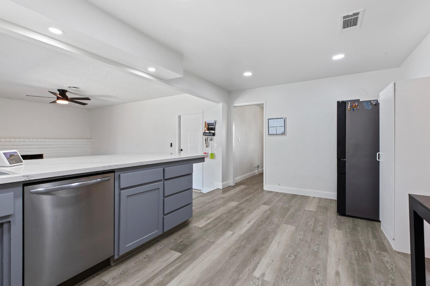 1975 E Alexander Ave, Merced, CA 95340