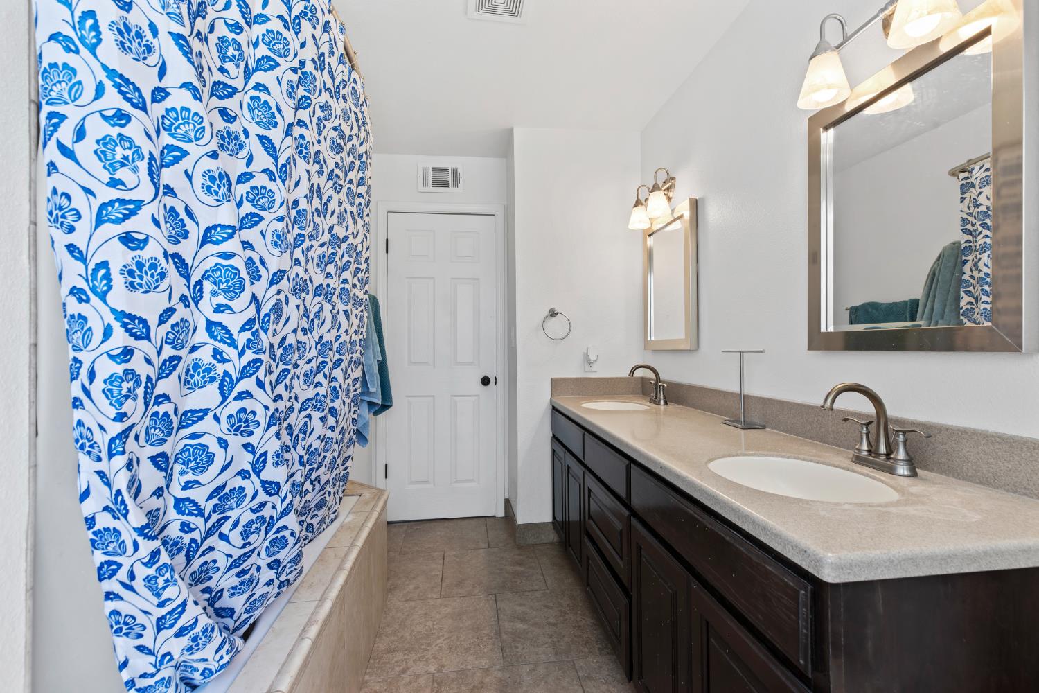 1975 E Alexander Ave, Merced, CA 95340