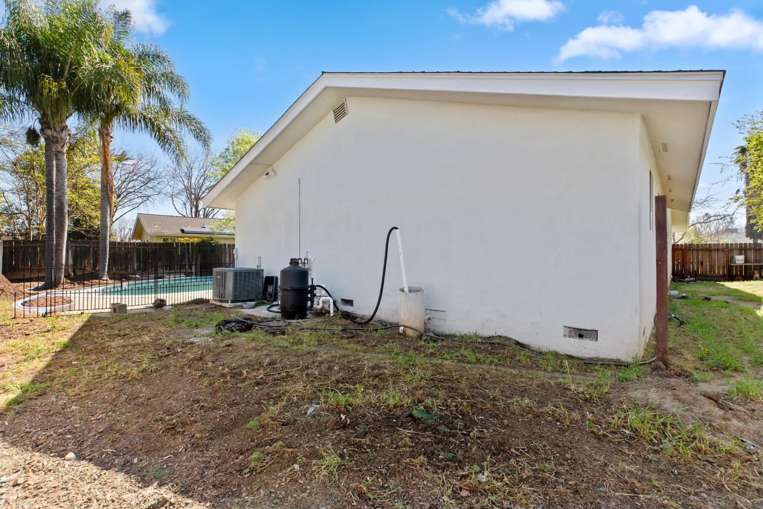 1975 E Alexander Ave, Merced, CA 95340