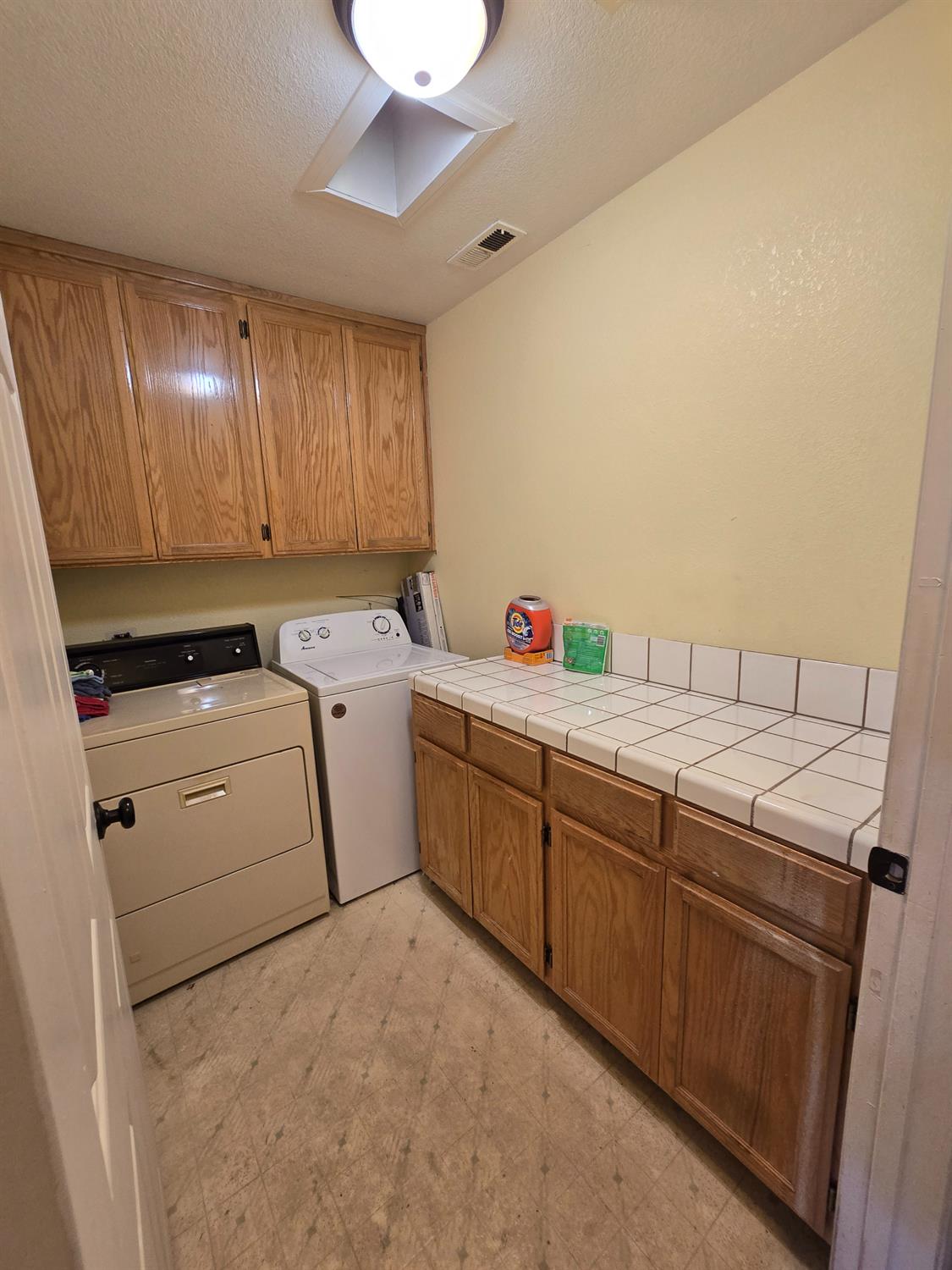 401 Montrose Ct, Modesto, CA 95355