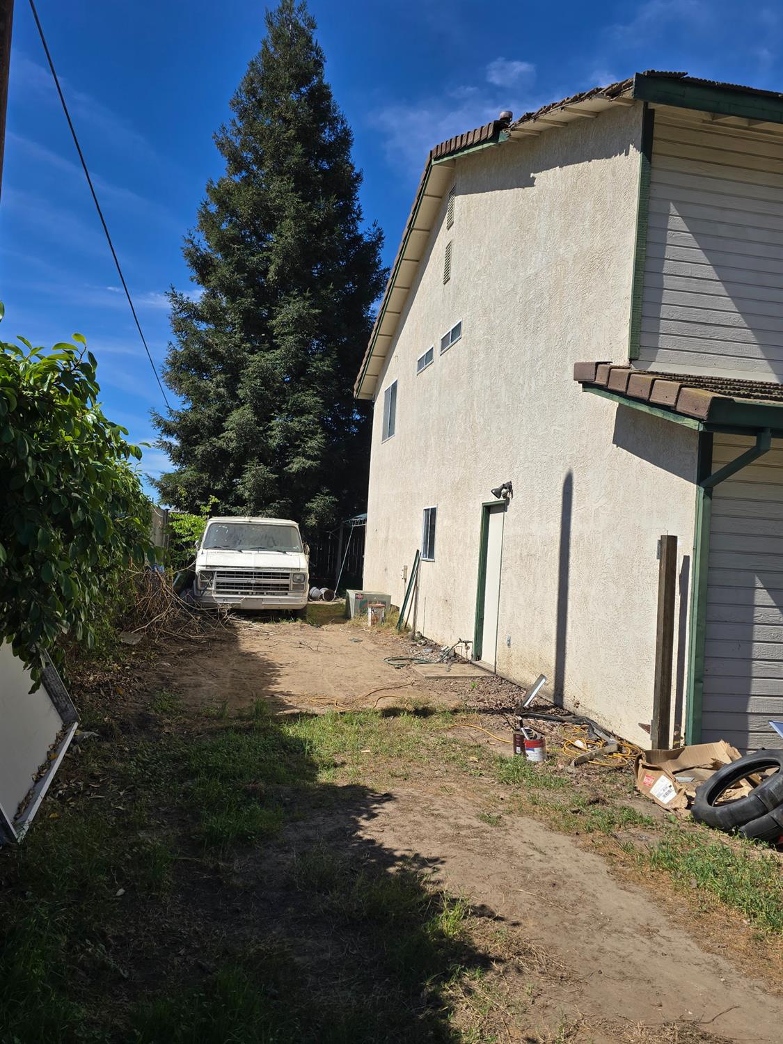 401 Montrose Ct, Modesto, CA 95355