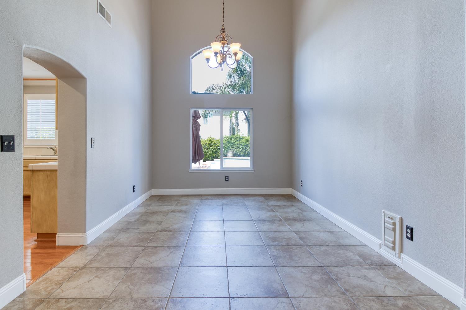 3701 Amestoy Ct, Modesto, CA 95355