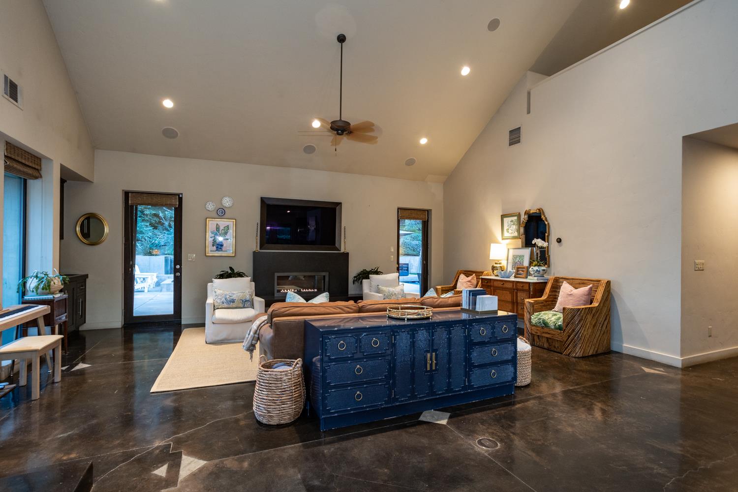 11790 Hidden Glen Ct, Oakdale, CA 95361