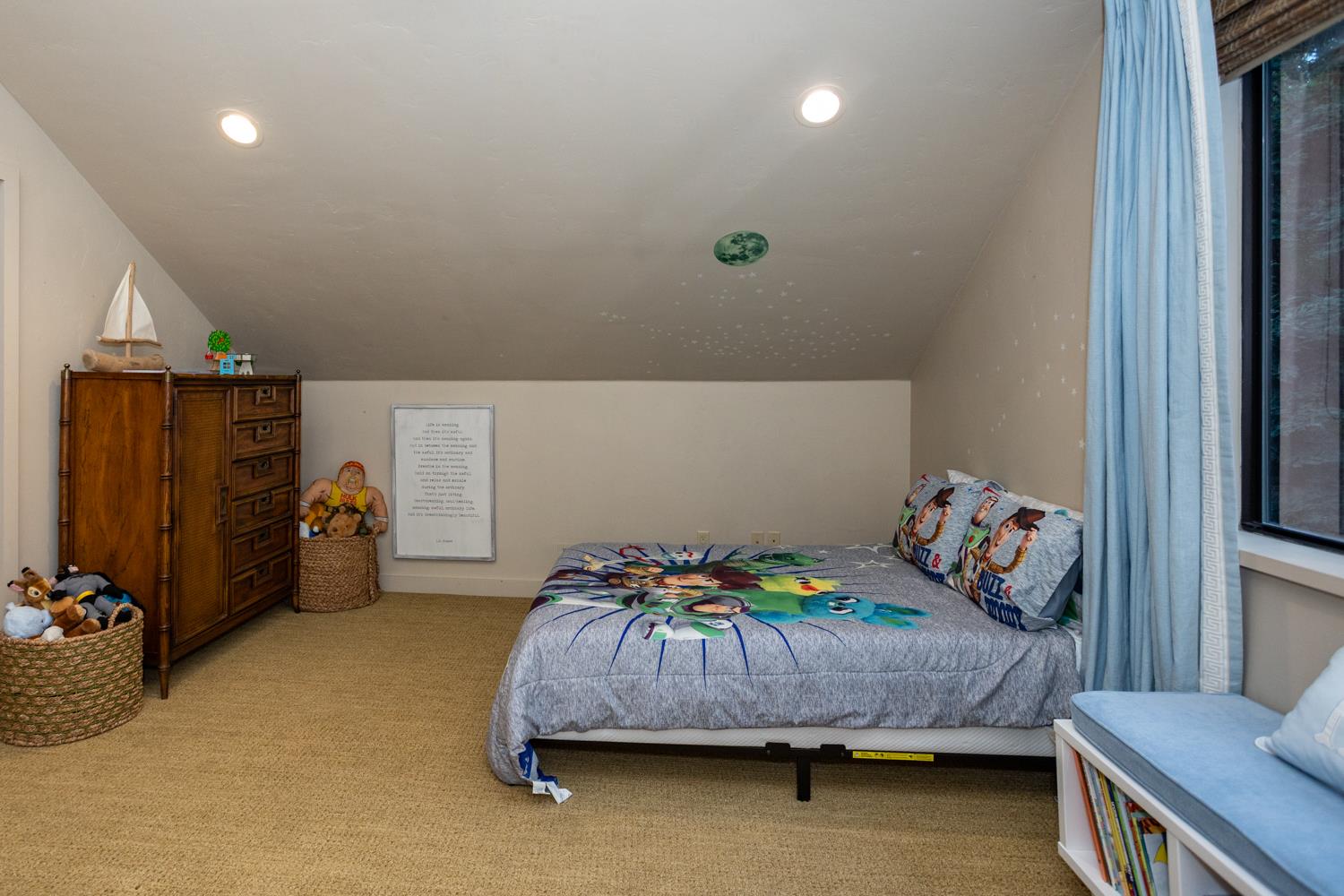 11790 Hidden Glen Ct, Oakdale, CA 95361