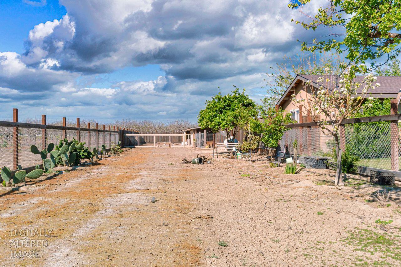 13527 N Mercey Springs Rd, Los Banos, CA 93635