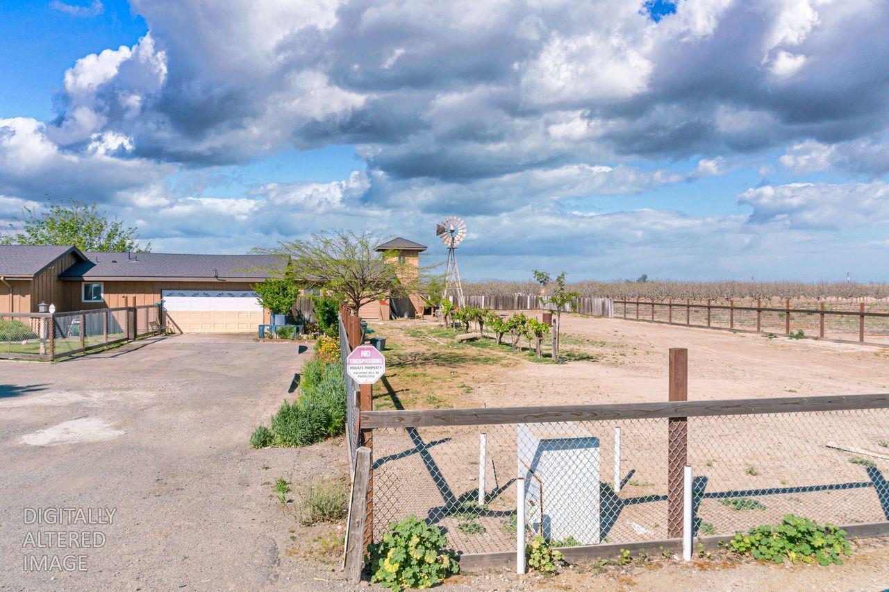 13527 N Mercey Springs Rd, Los Banos, CA 93635