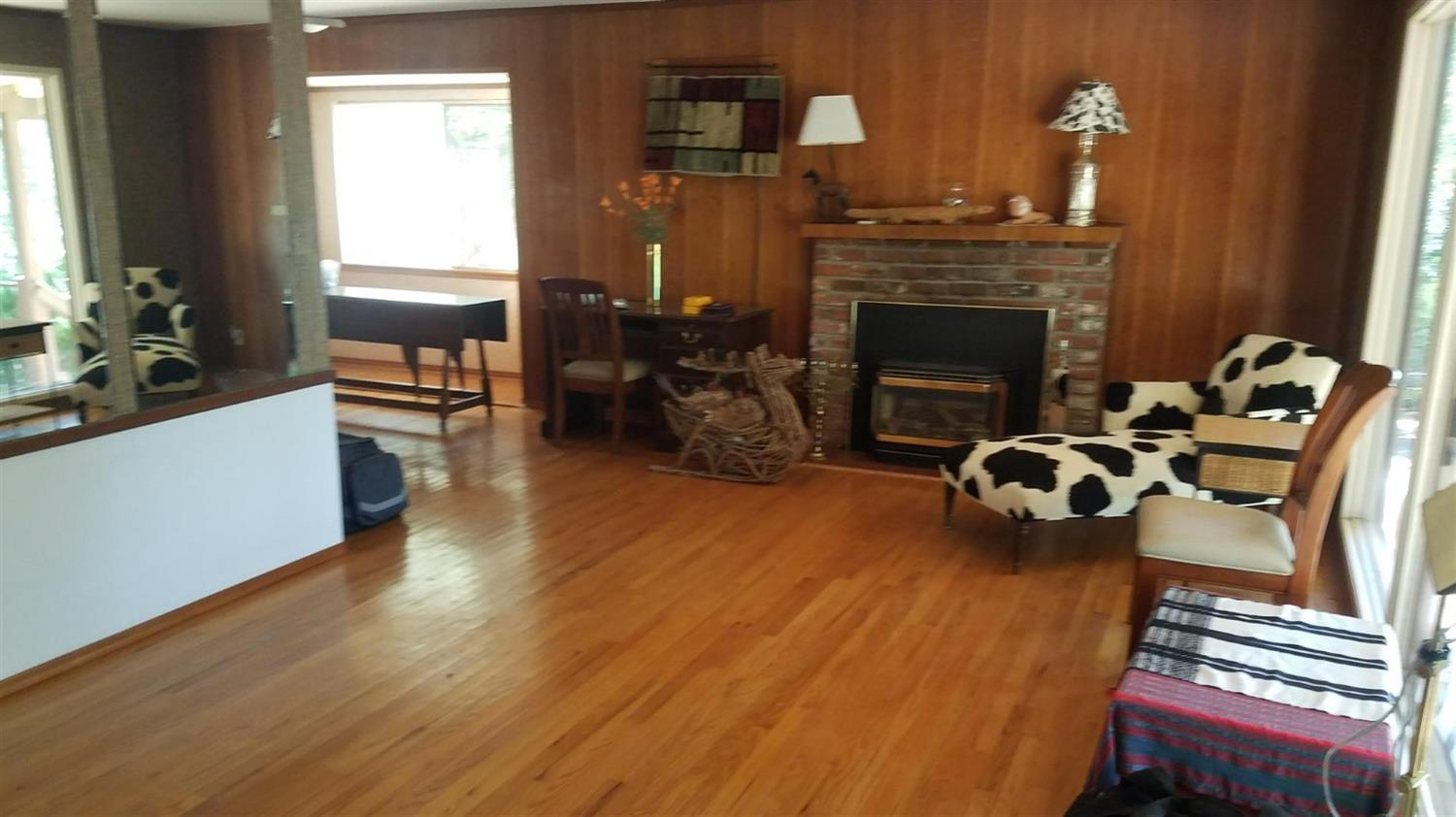 1172 Hodson Rd, Copperopolis, CA 95228