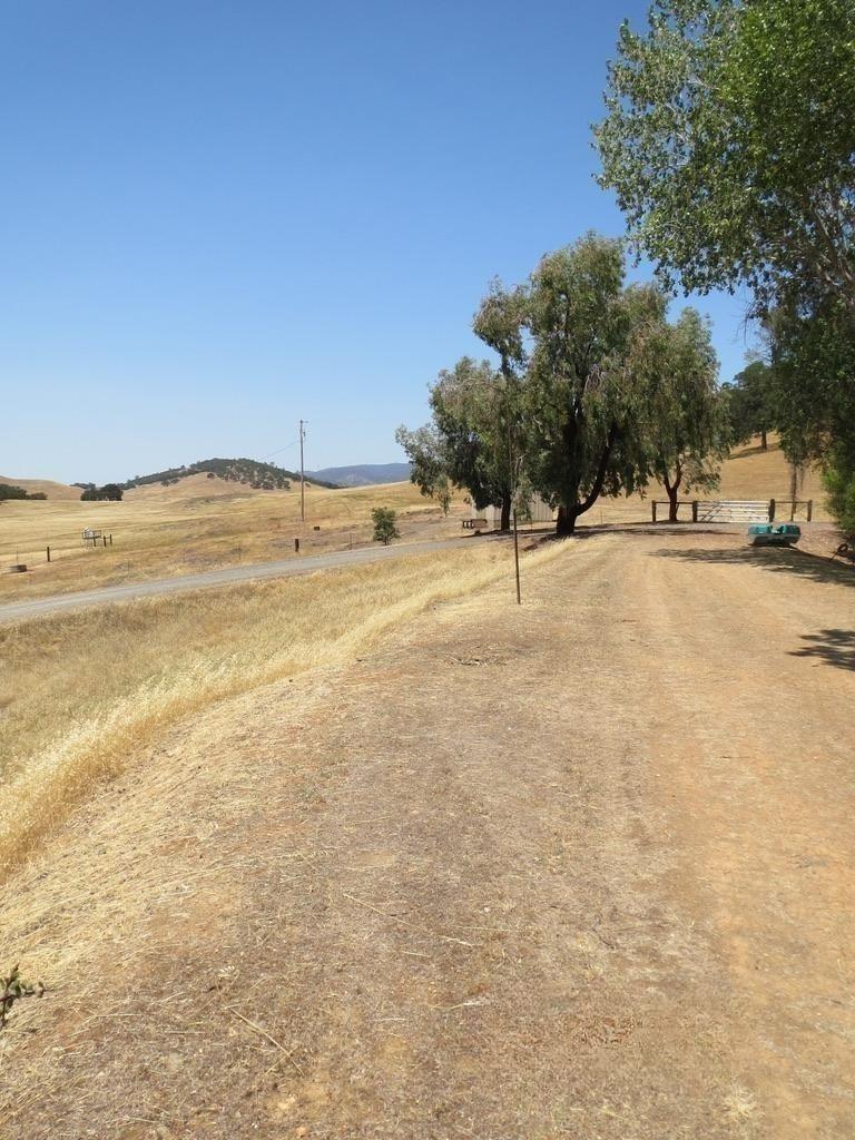1172 Hodson Rd, Copperopolis, CA 95228