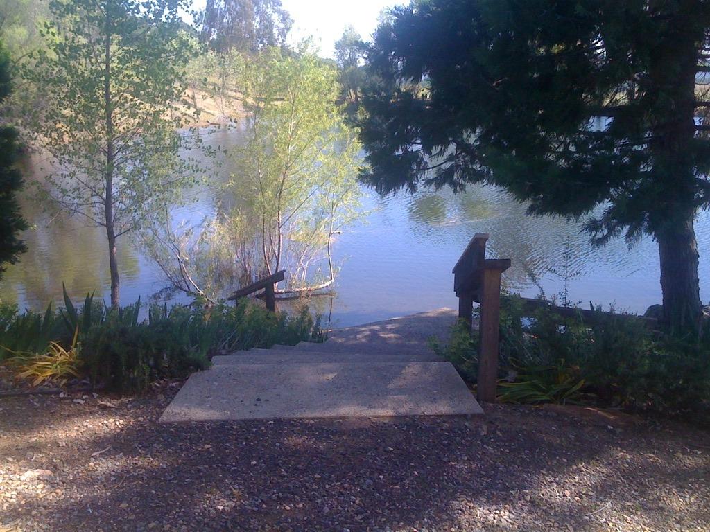 1172 Hodson Rd, Copperopolis, CA 95228