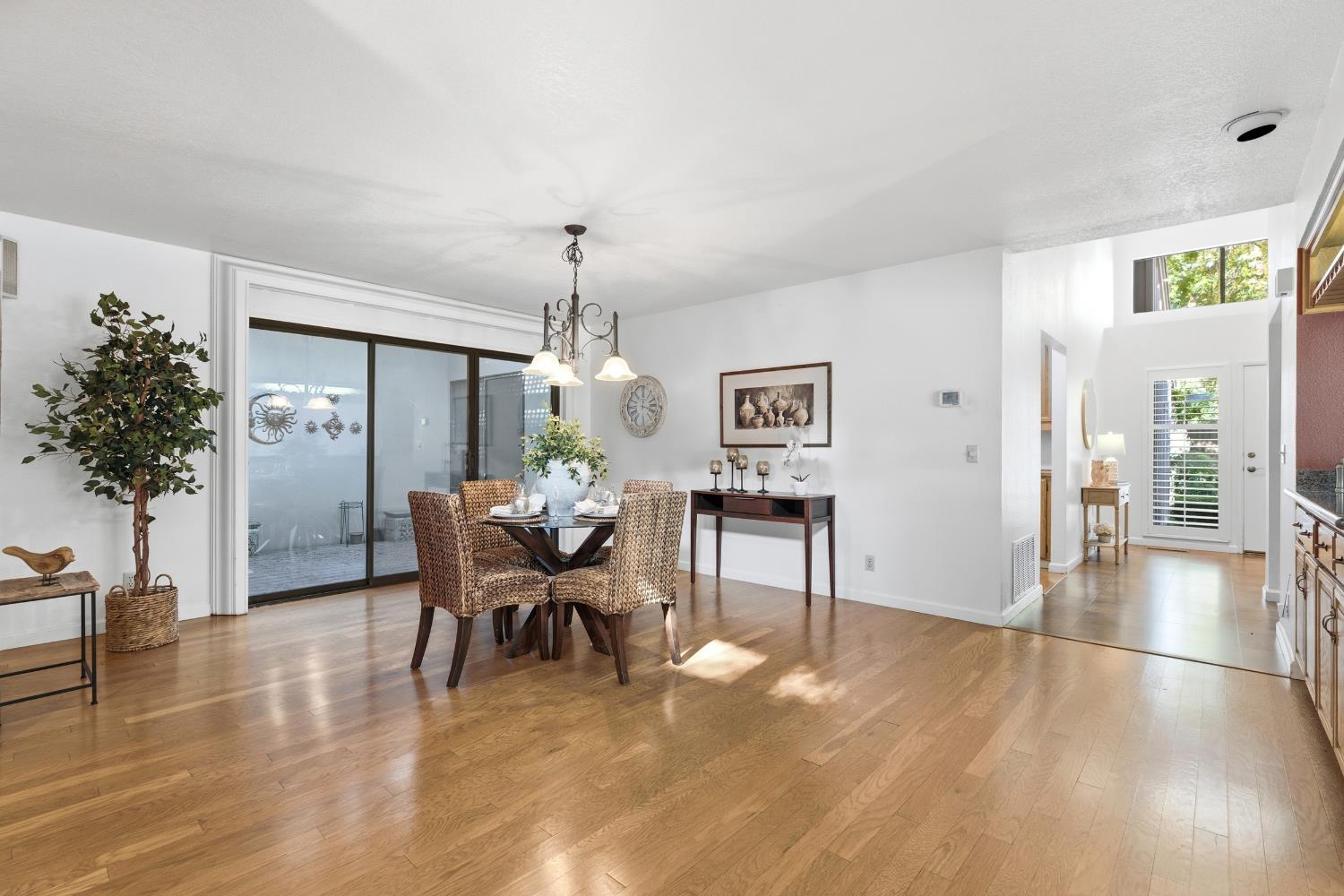 1833 Edgebrook Dr #A, Modesto, CA 95354