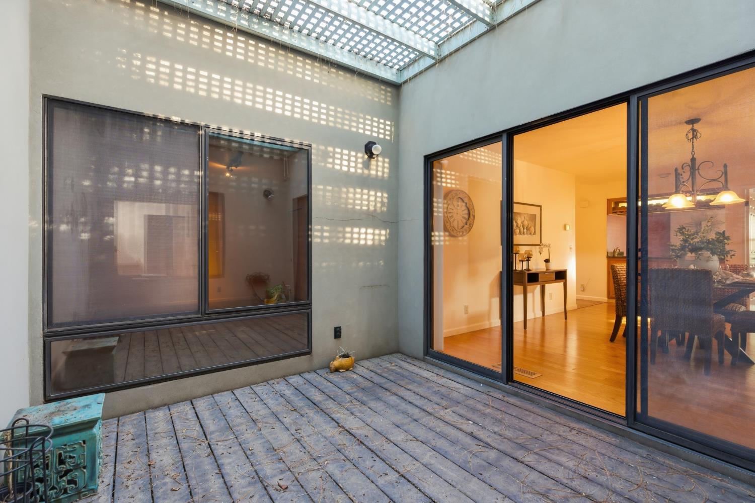 1833 Edgebrook Dr #A, Modesto, CA 95354