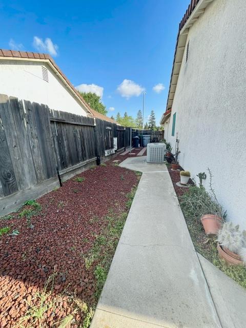 1899 Chelsea Ct, Atwater, CA 95301
