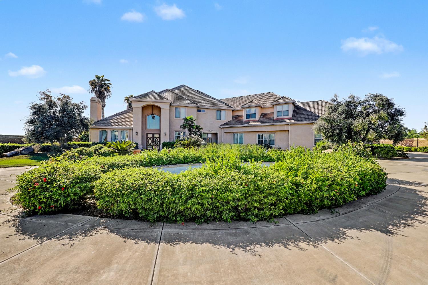 8499 Monte Cristo Ave, Livingston, CA 95334