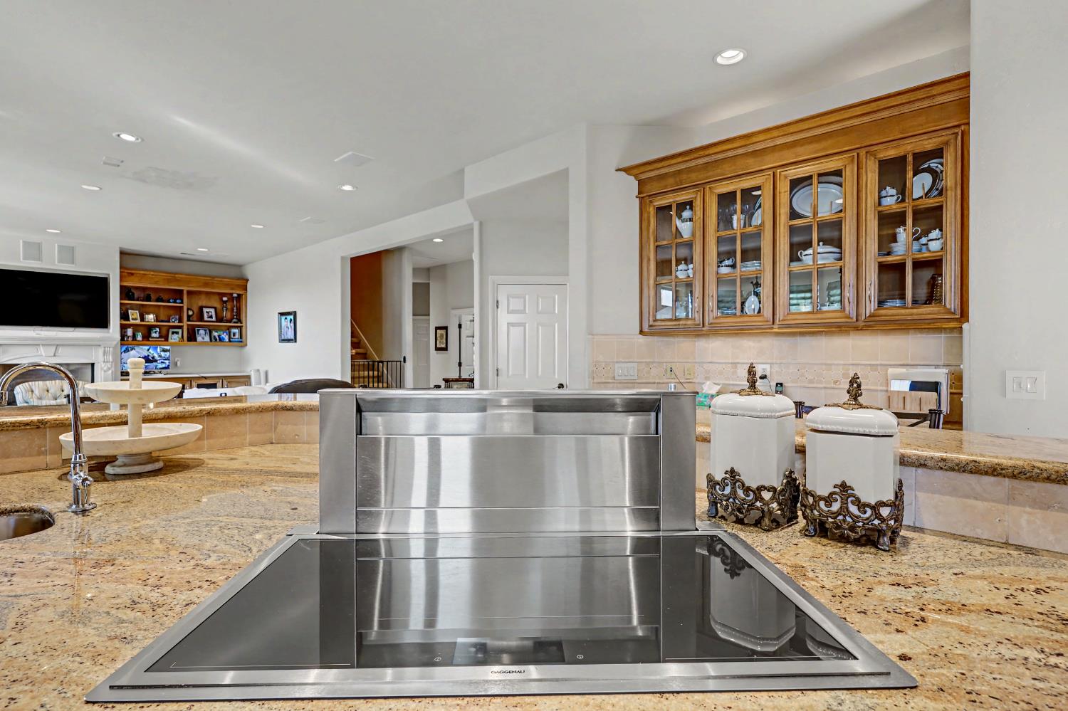 8499 Monte Cristo Ave, Livingston, CA 95334