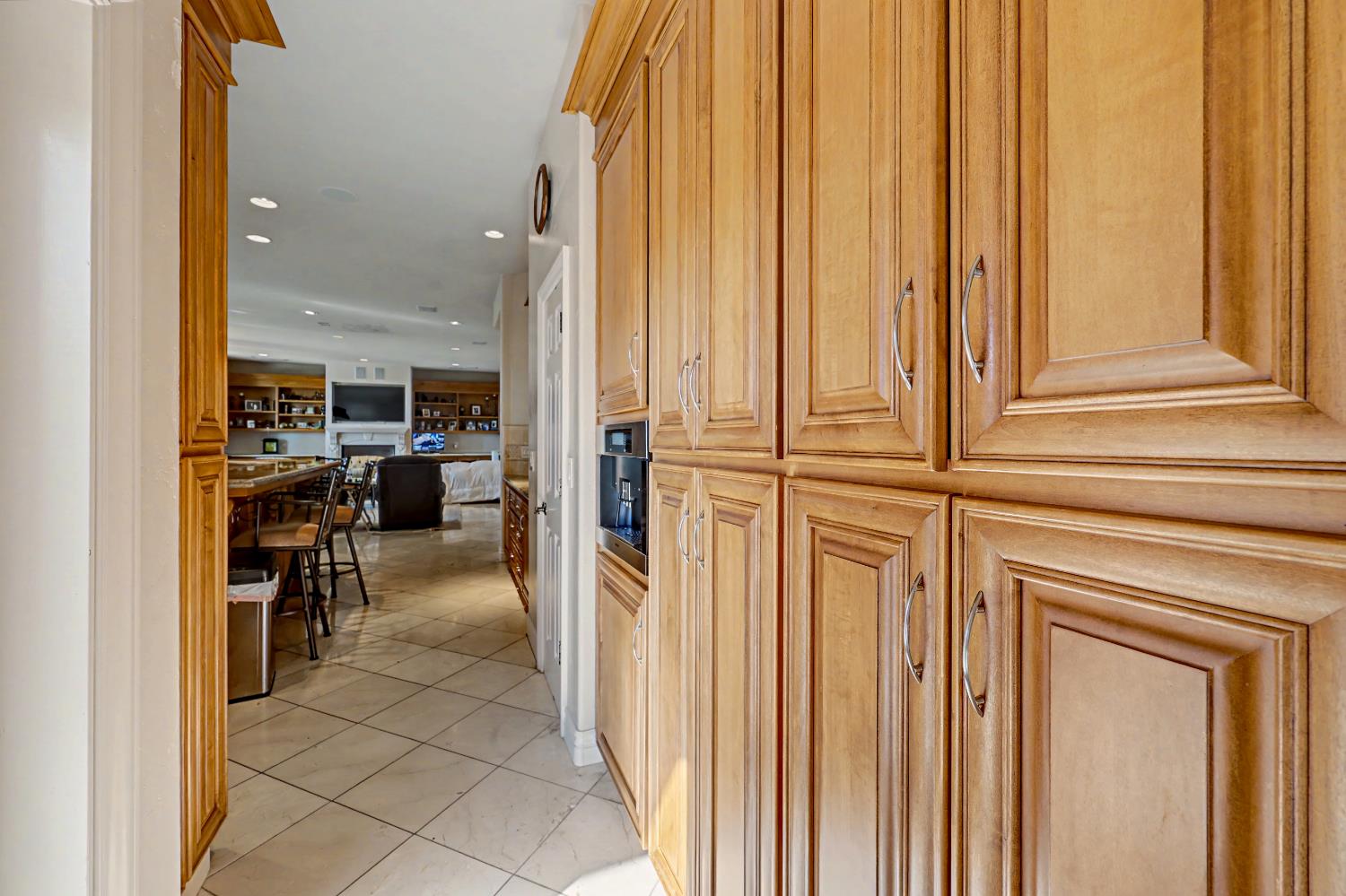 8499 Monte Cristo Ave, Livingston, CA 95334