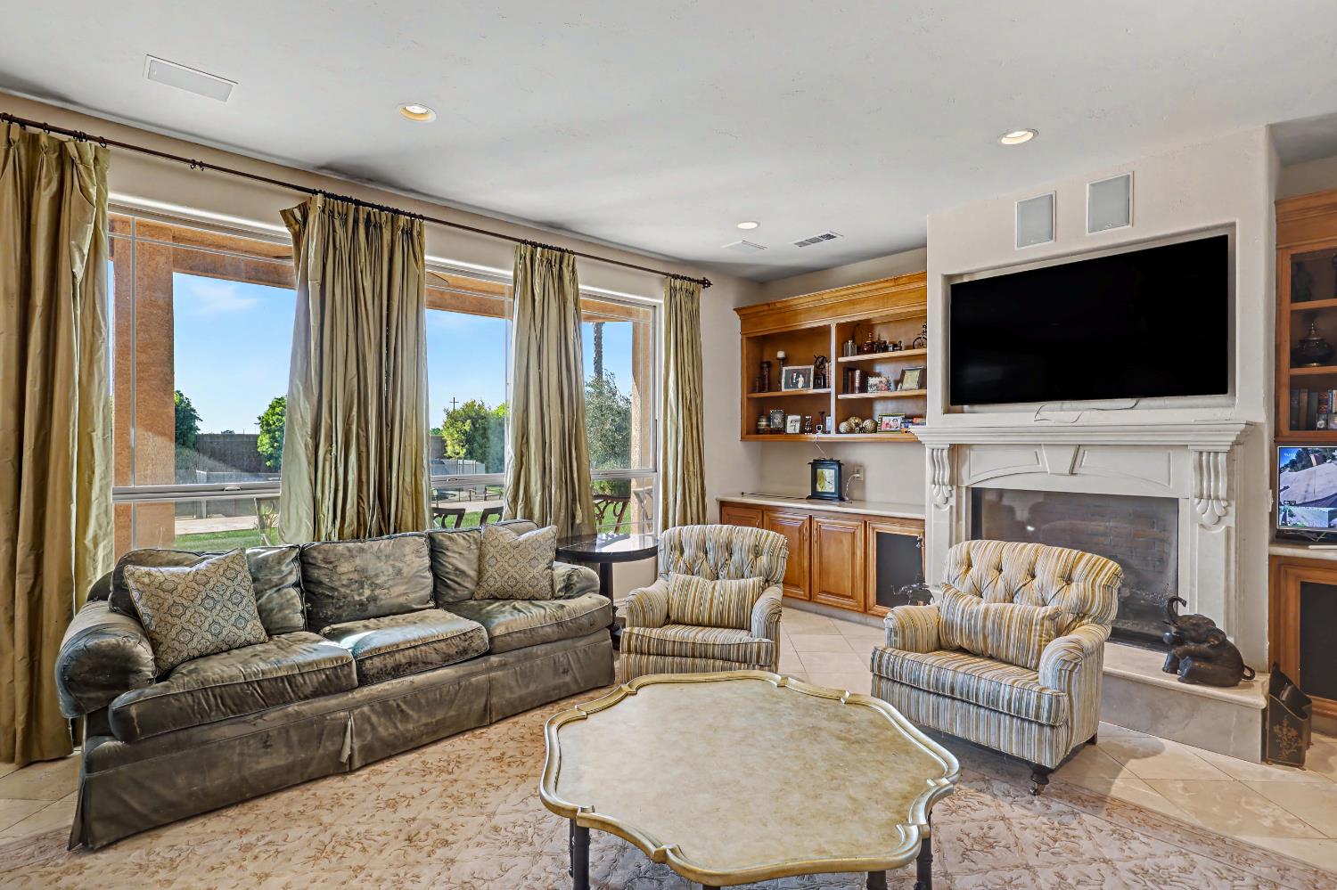 8499 Monte Cristo Ave, Livingston, CA 95334