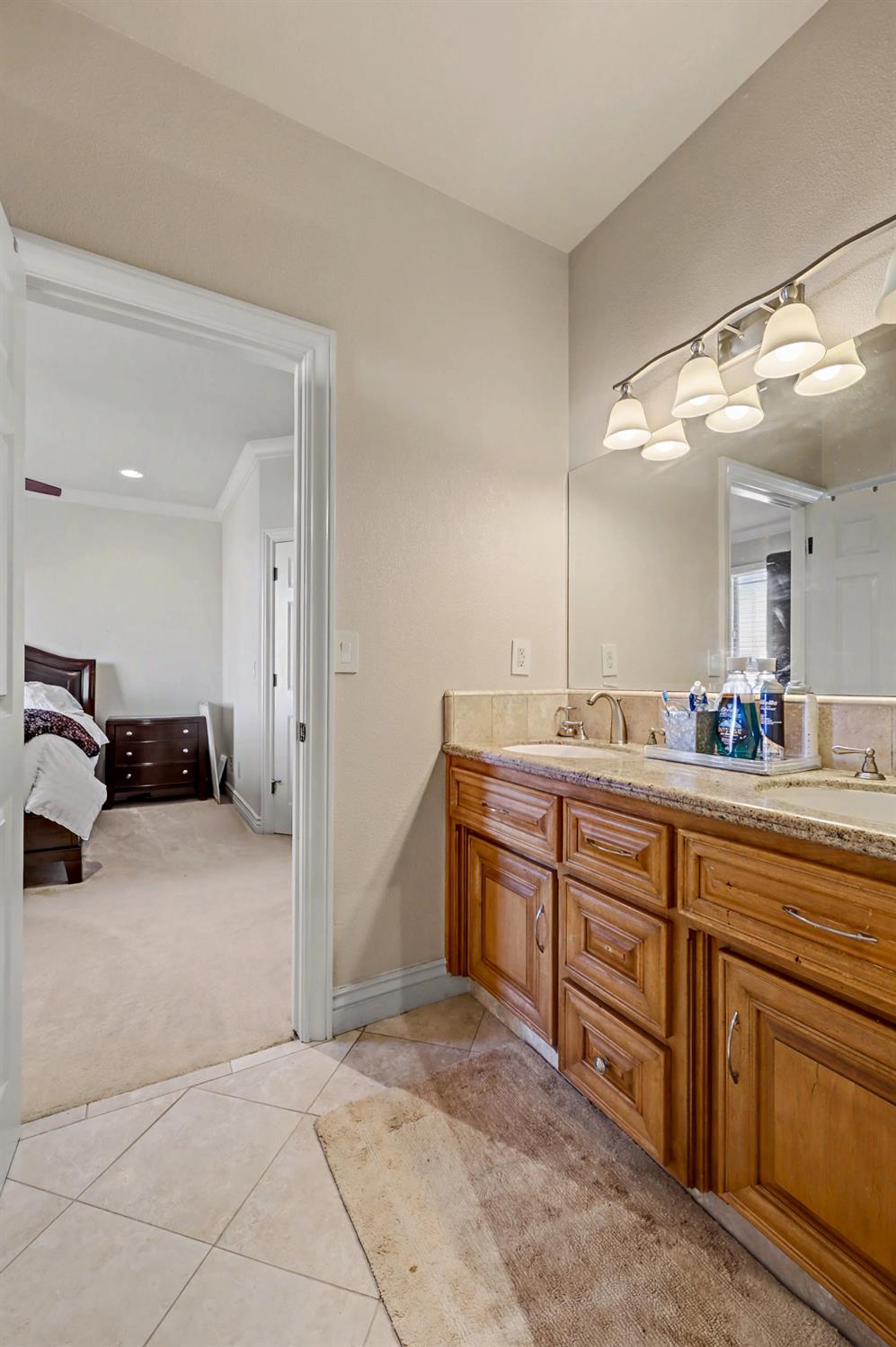 8499 Monte Cristo Ave, Livingston, CA 95334