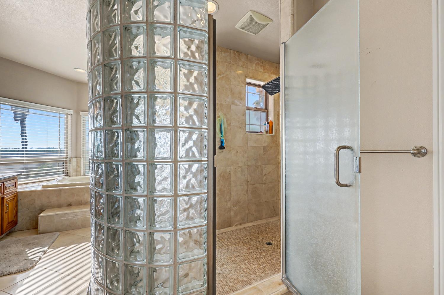 8499 Monte Cristo Ave, Livingston, CA 95334