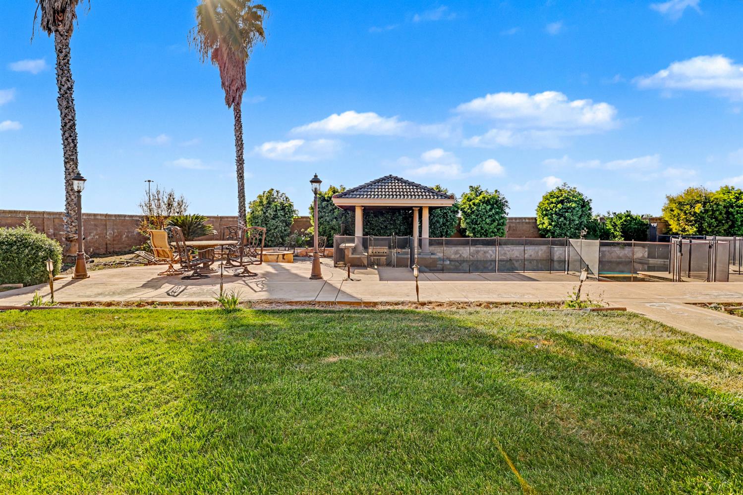 8499 Monte Cristo Ave, Livingston, CA 95334
