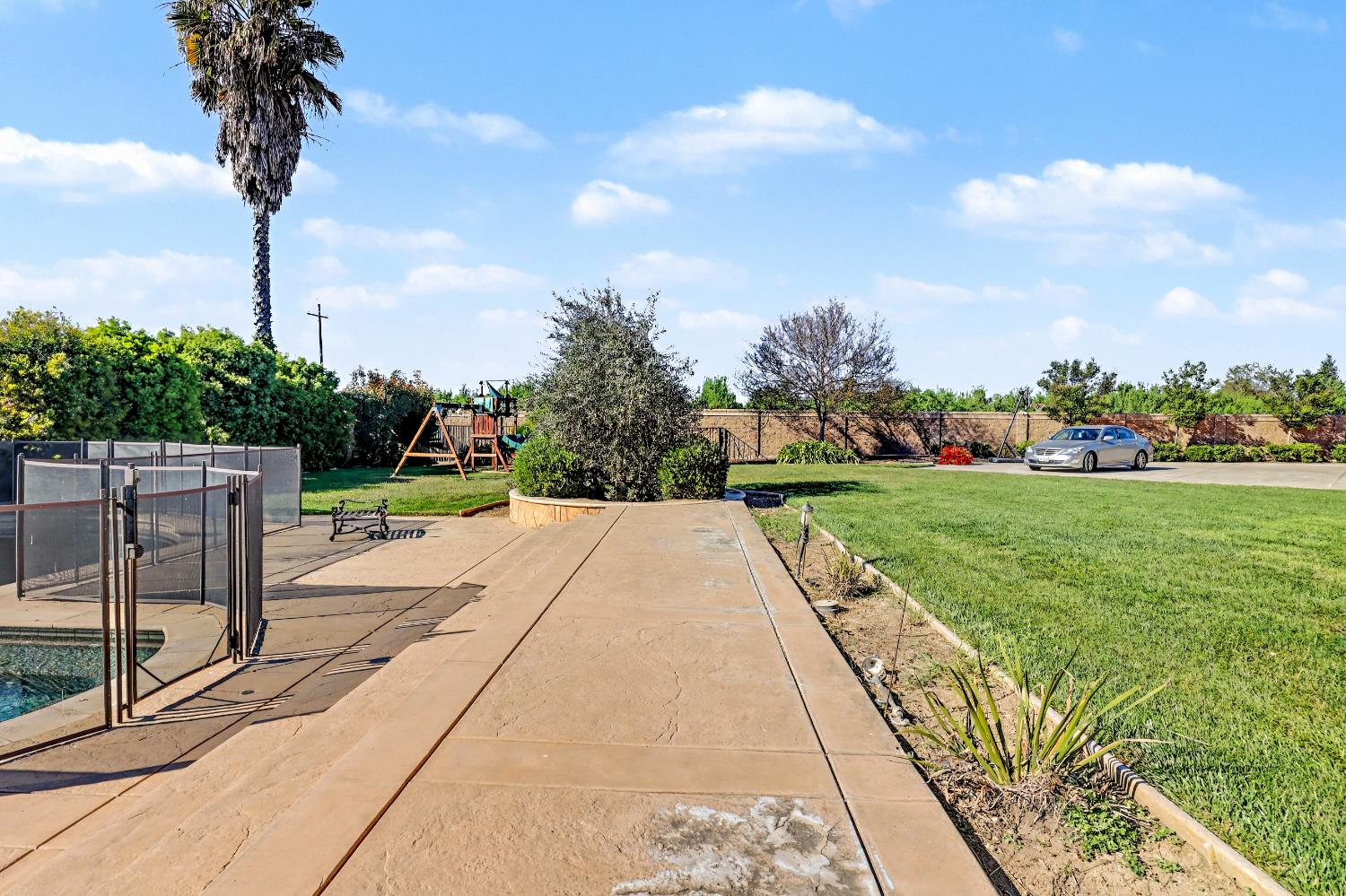 8499 Monte Cristo Ave, Livingston, CA 95334