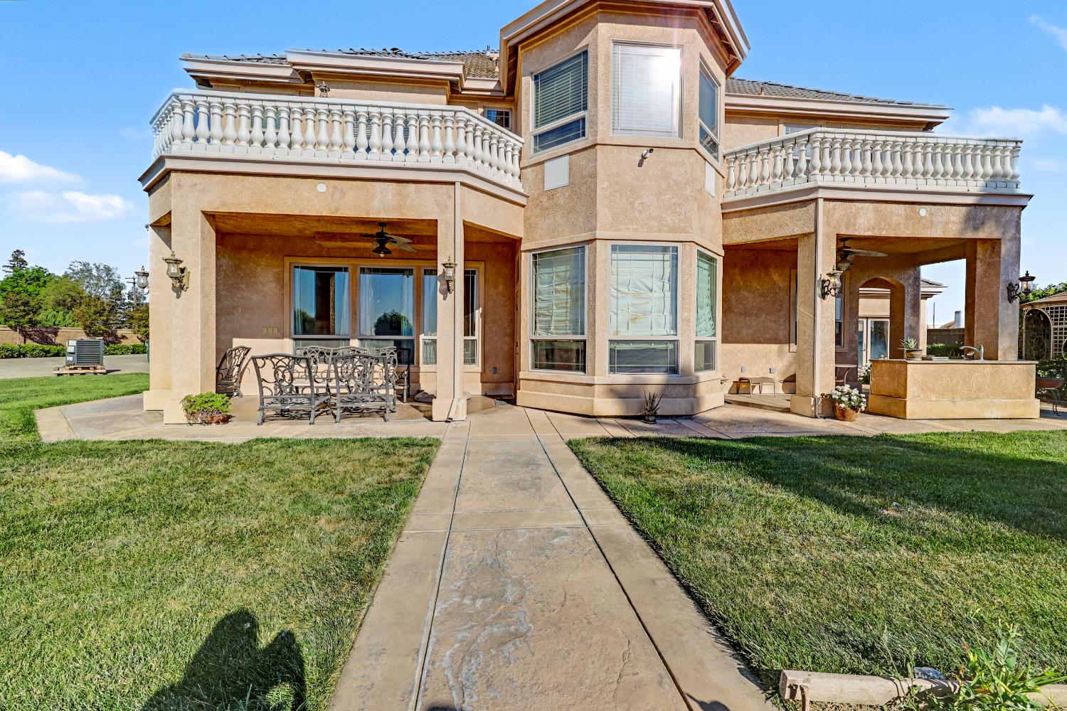 8499 Monte Cristo Ave, Livingston, CA 95334