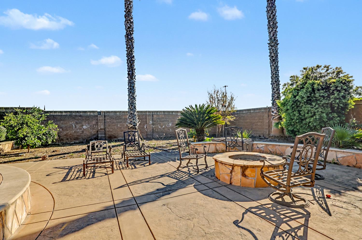 8499 Monte Cristo Ave, Livingston, CA 95334