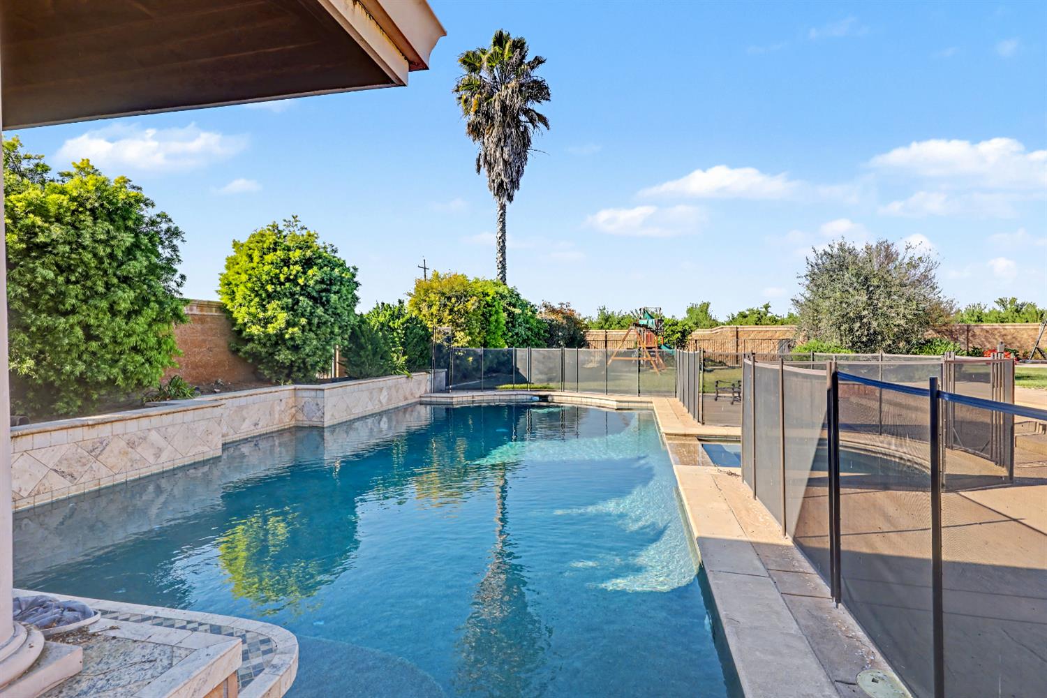 8499 Monte Cristo Ave, Livingston, CA 95334