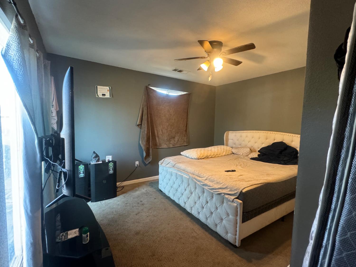 1514 Eureka St, Modesto, CA 95358