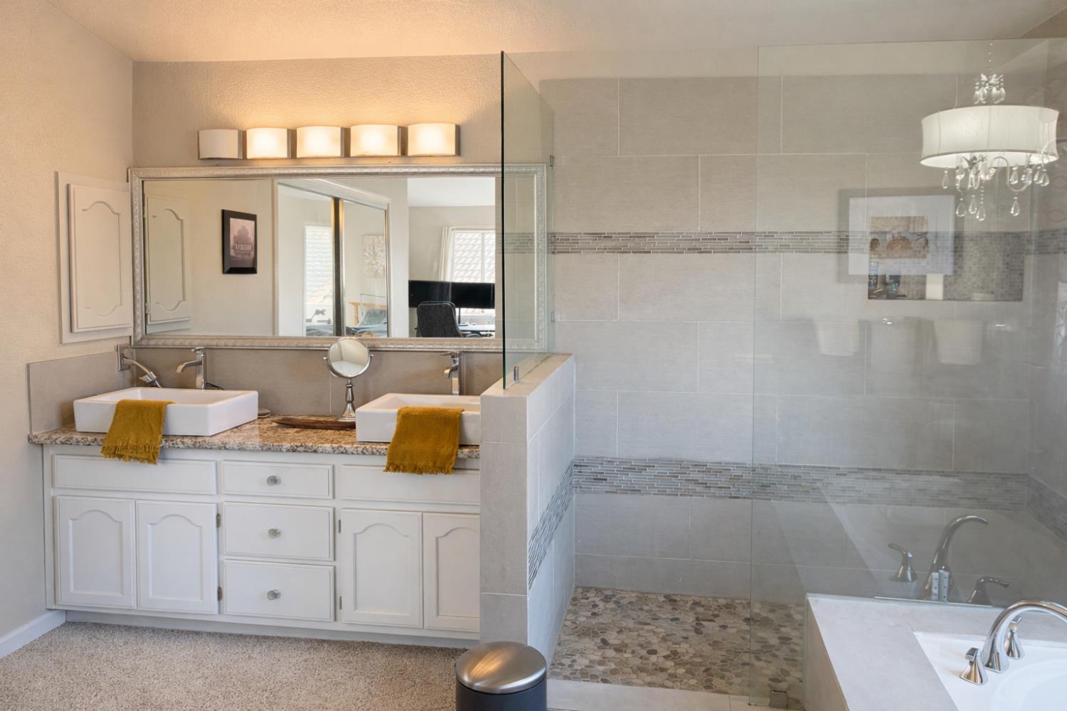 1805 Patton, Modesto, CA 95356