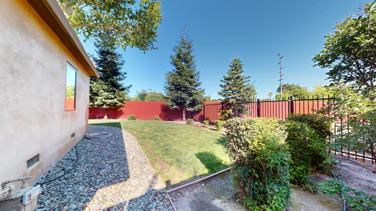 821 High St, Modesto, CA 95354