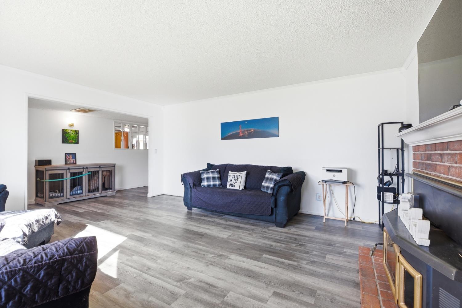 3432 Colonial Dr, Modesto, CA 95350