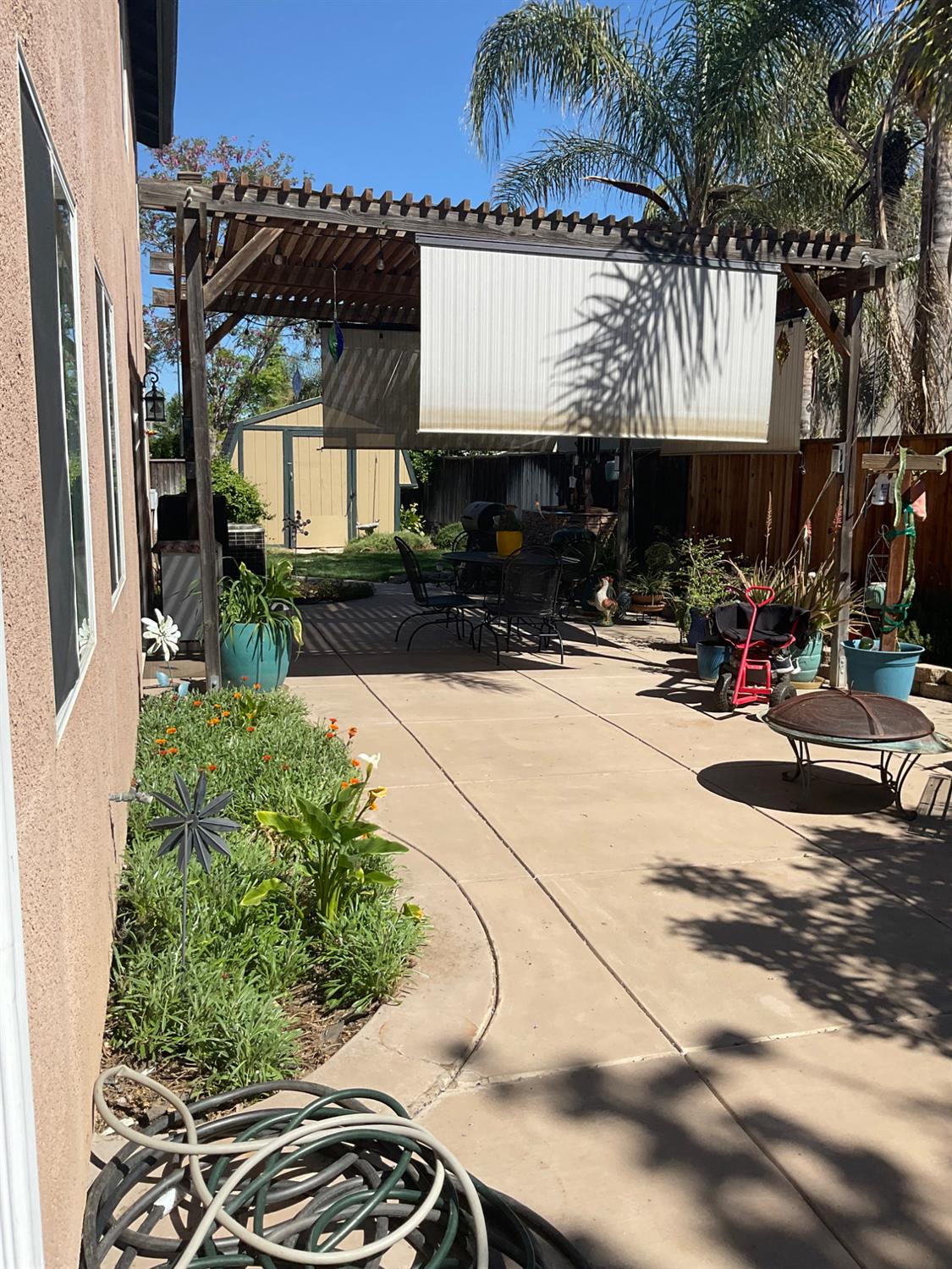 1880 Lane Ct, Los Banos, CA 93635