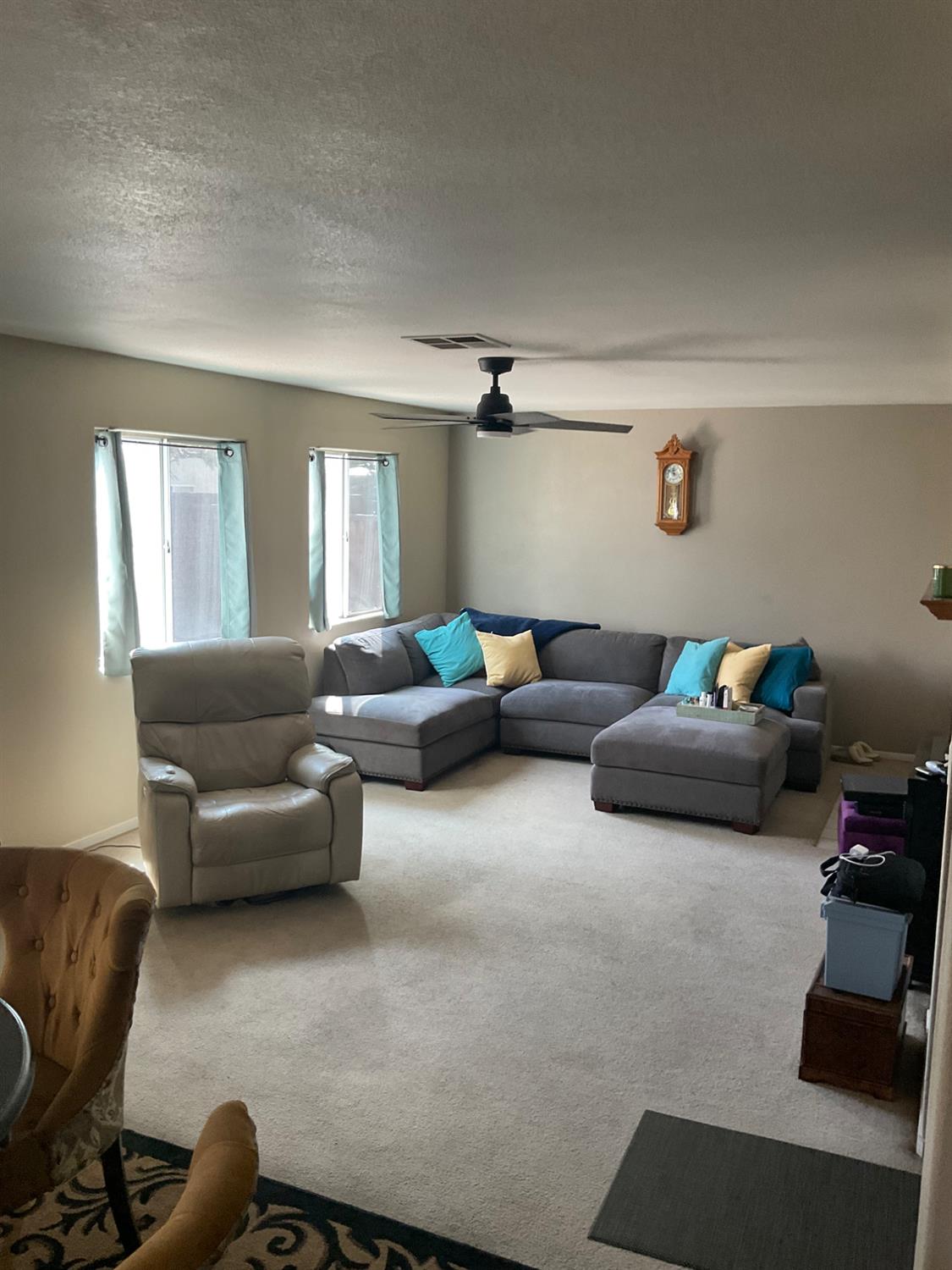 1880 Lane Ct, Los Banos, CA 93635