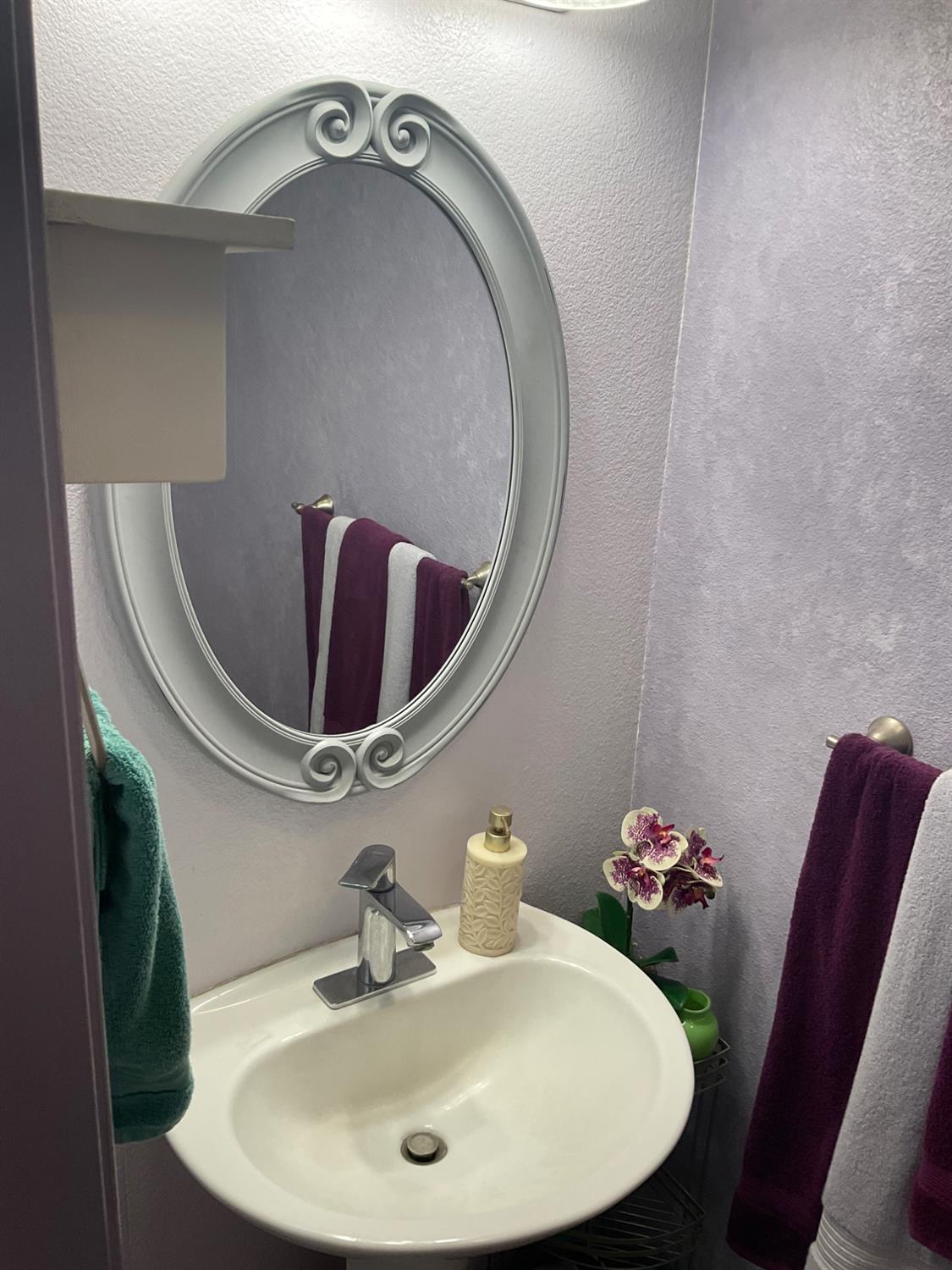 1880 Lane Ct, Los Banos, CA 93635