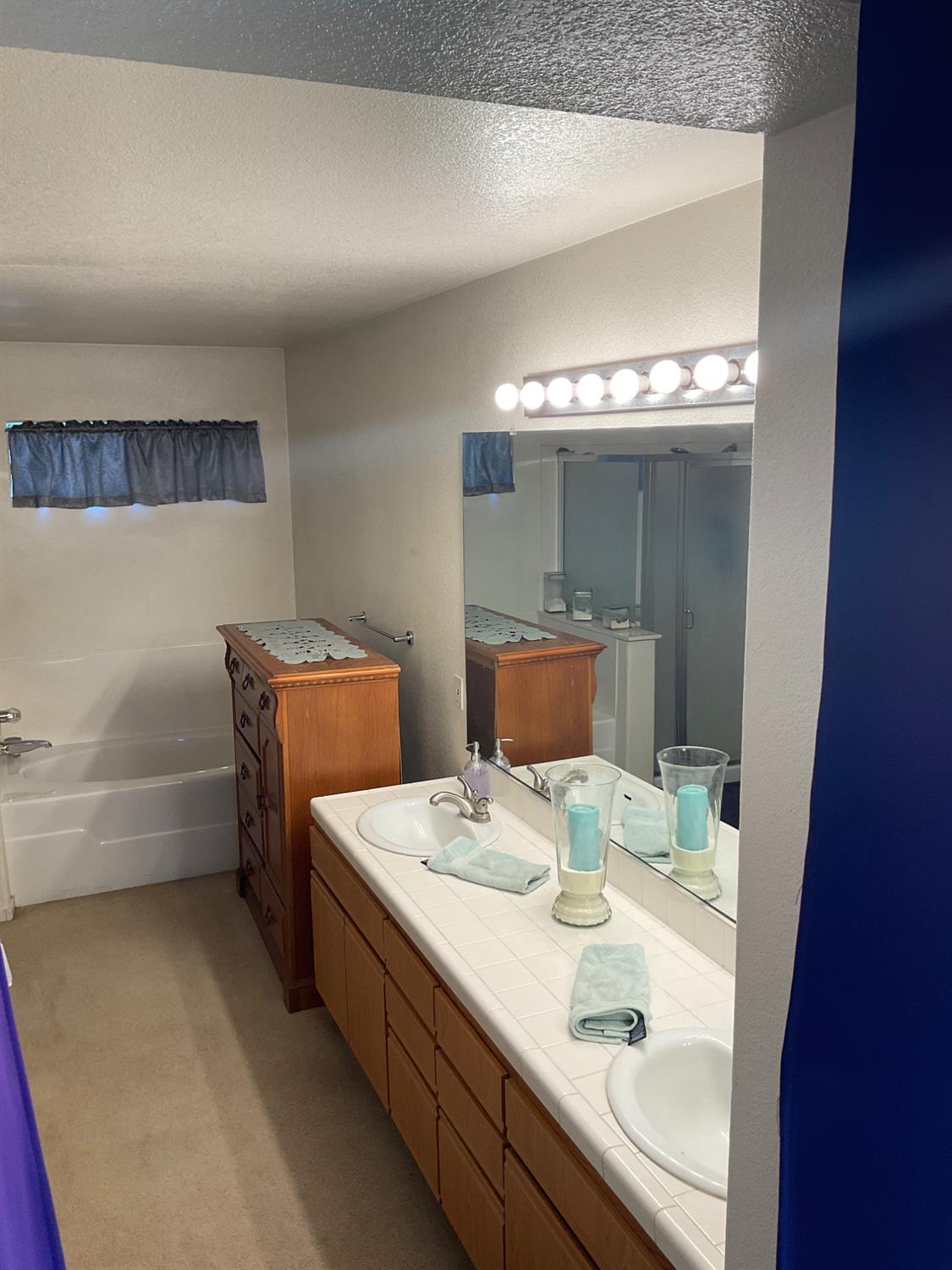 1880 Lane Ct, Los Banos, CA 93635