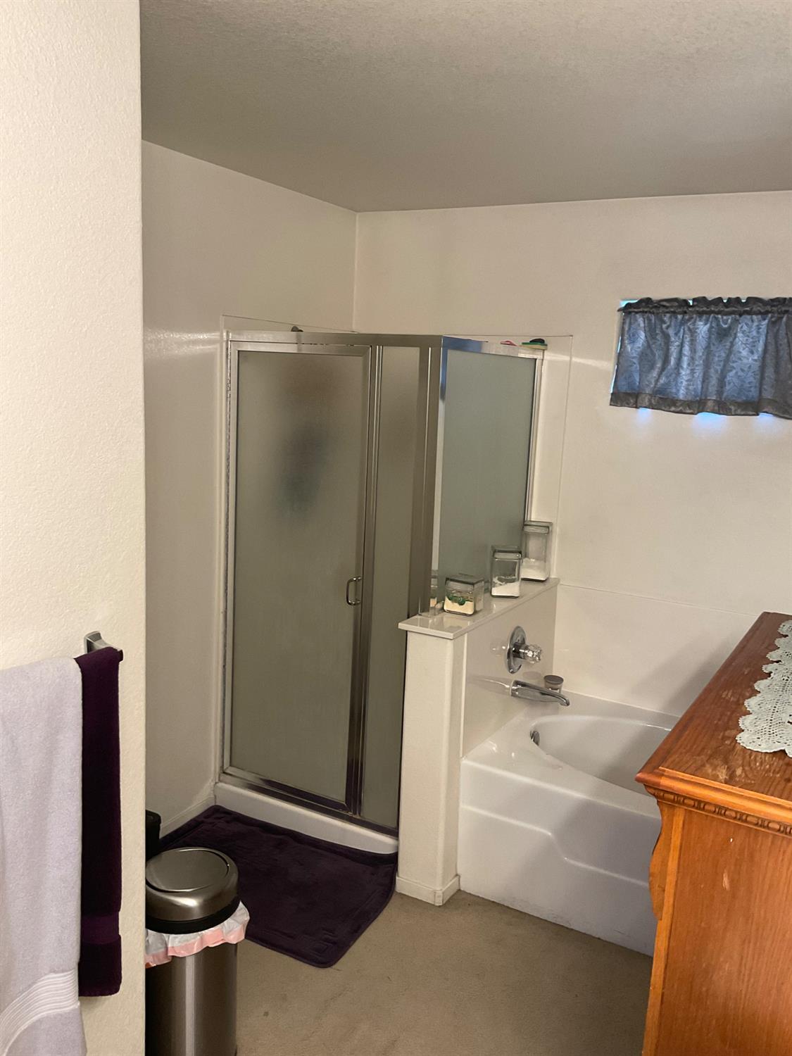 1880 Lane Ct, Los Banos, CA 93635