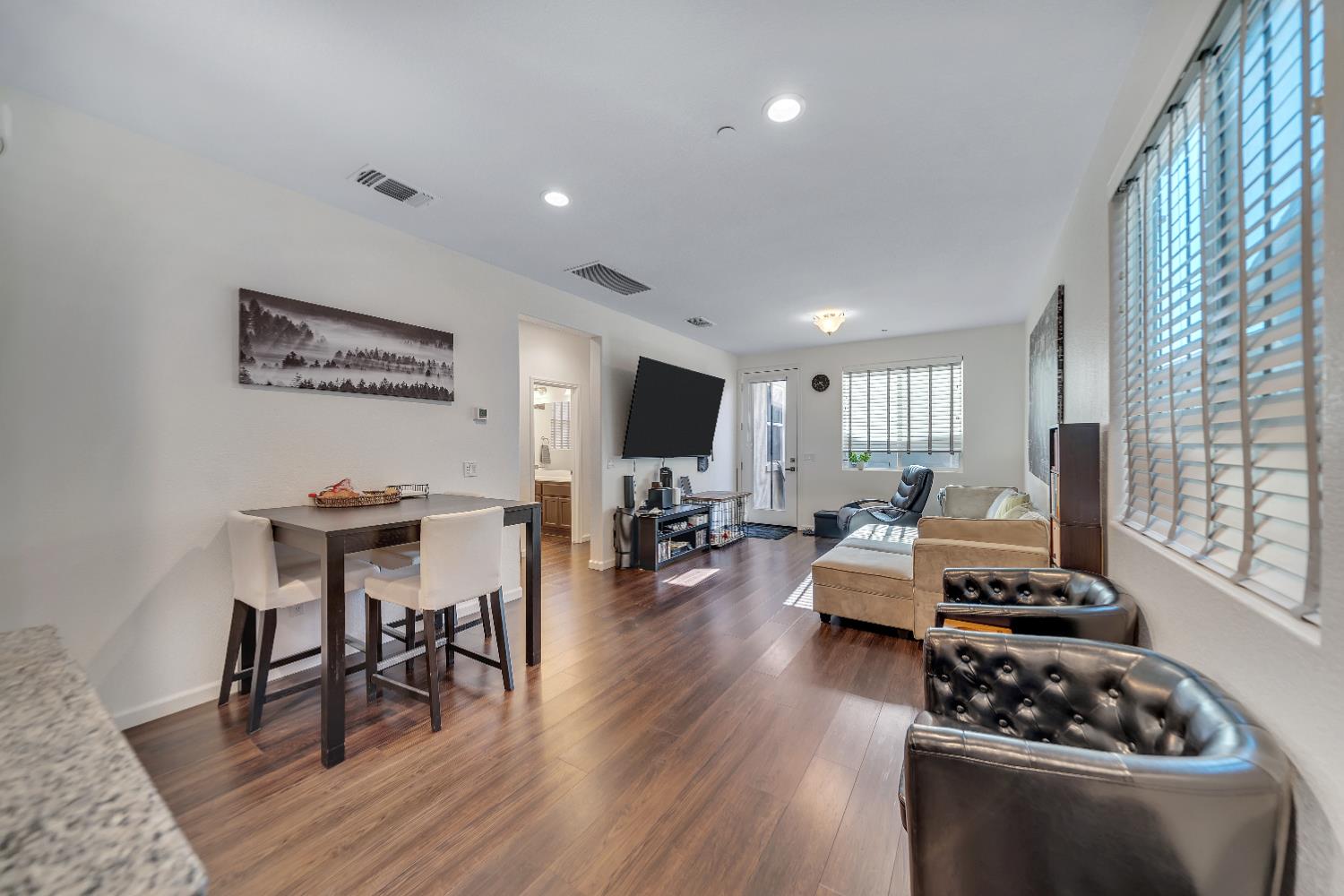 844 Castellona Dr, Newman, CA 95360