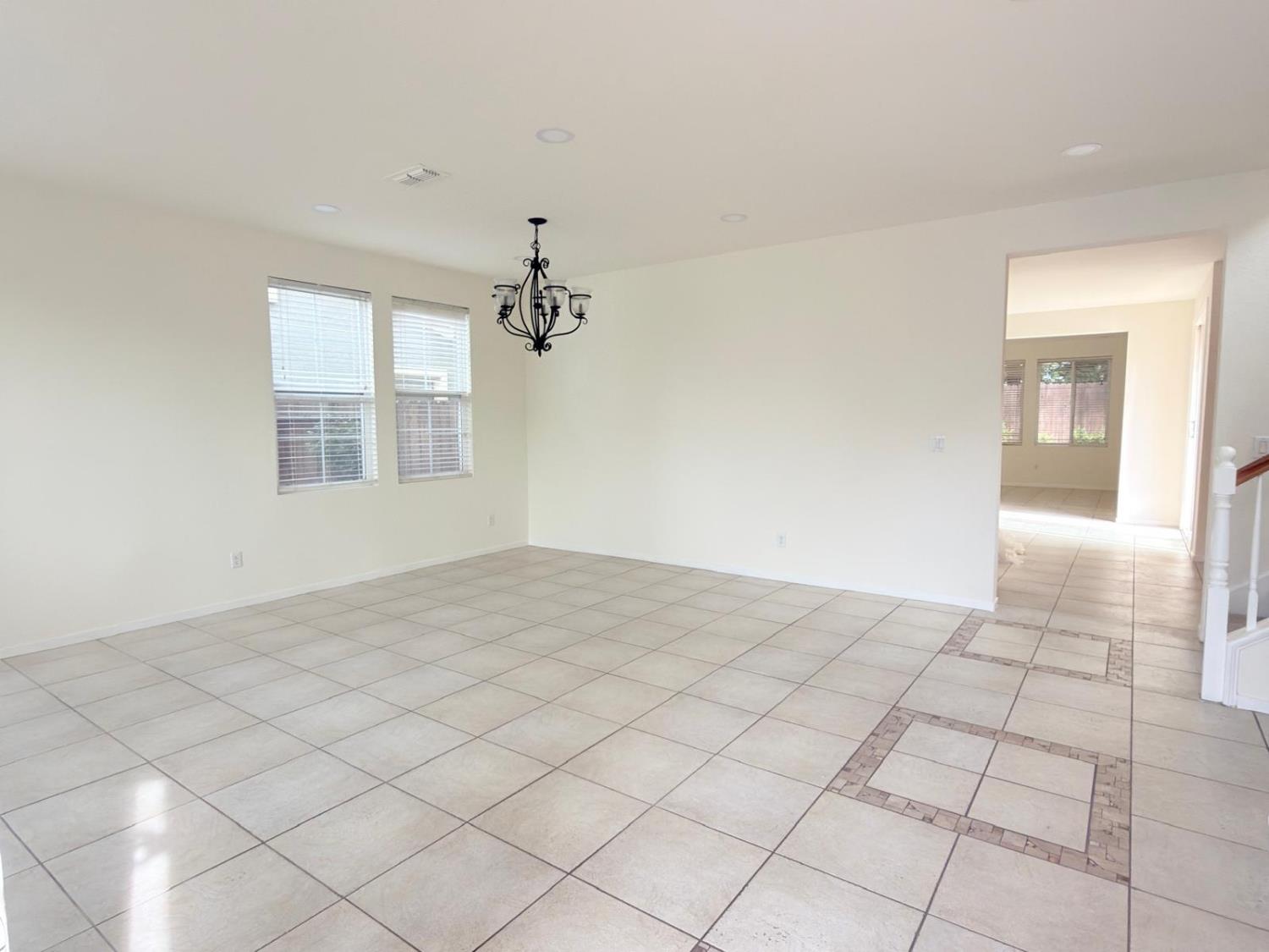 1463 Estrella Way, Turlock, CA 95382