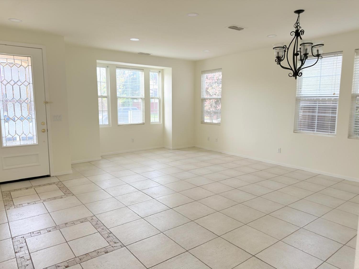 1463 Estrella Way, Turlock, CA 95382