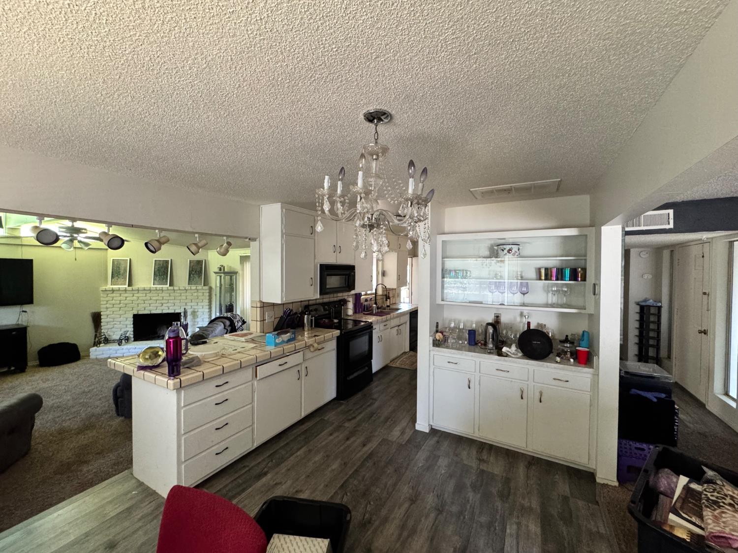 980 Sydney Ln, Merced, CA 95341