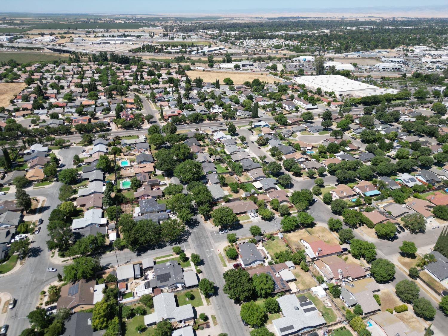 980 Sydney Ln, Merced, CA 95341