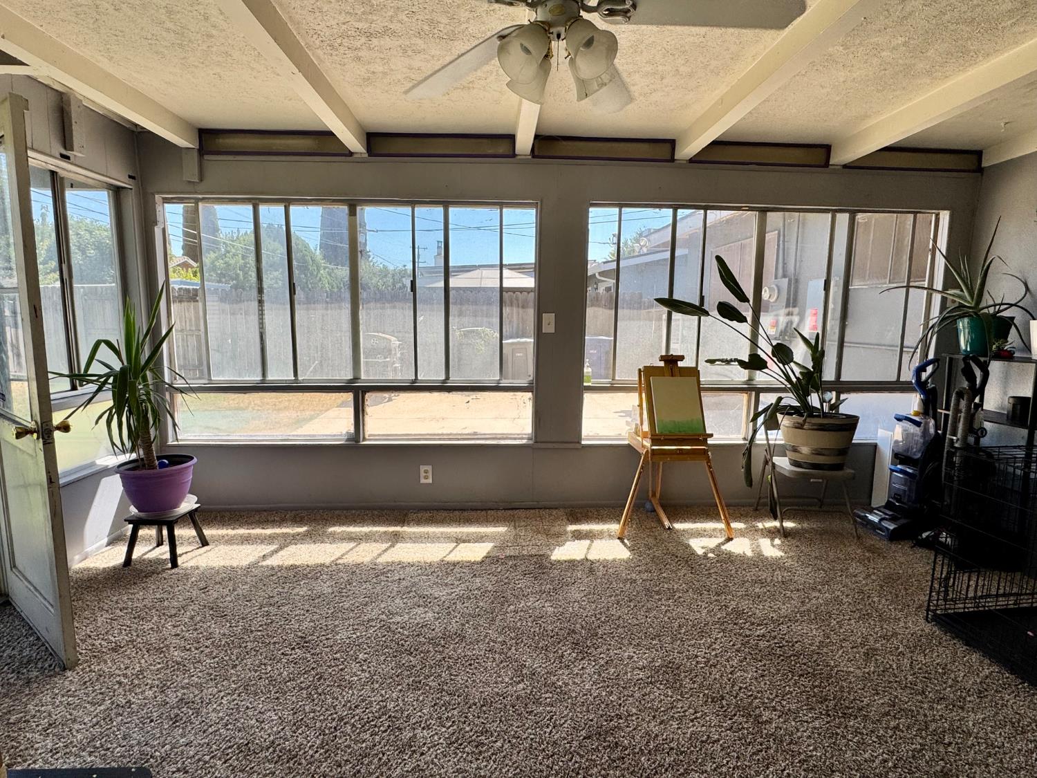 980 Sydney Ln, Merced, CA 95341