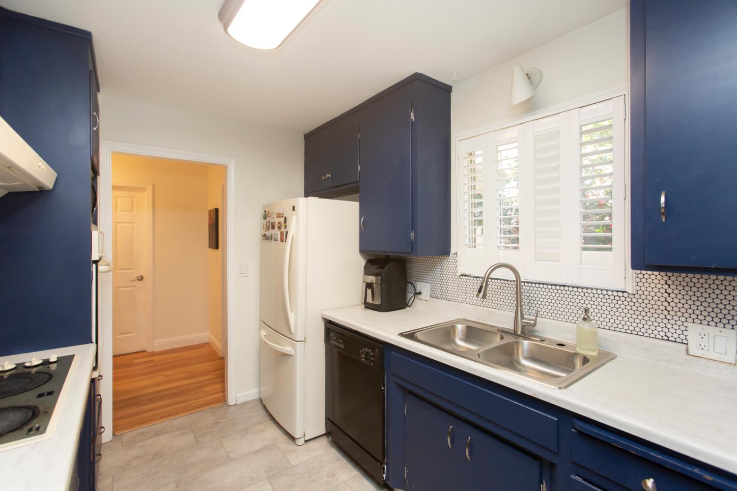 1709 Brenda Way, Turlock, CA 95382